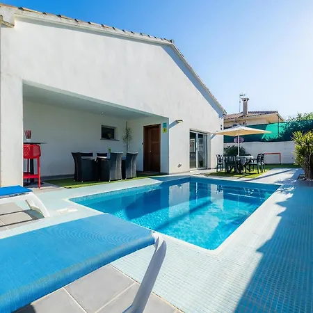 Llevantpicafort Villa *