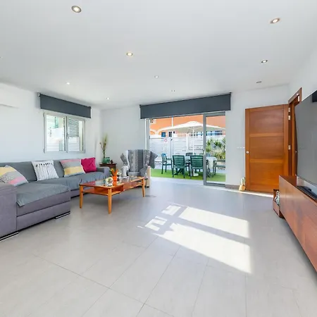 Llevantpicafort ヴィラ *